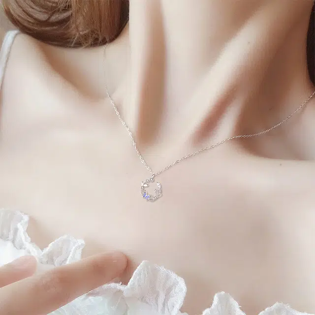 六珍堂 新中式时尚简约 轻奢高级感蝴蝶锁骨链 琉璃 玉石项链 女款