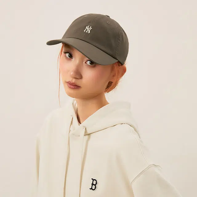 MLB