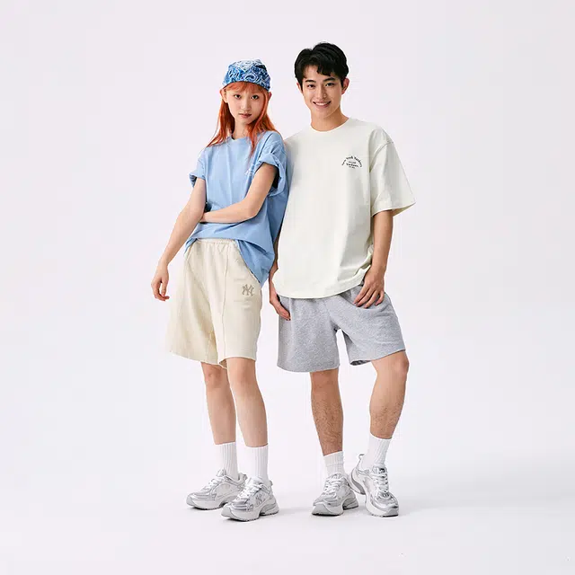 MLB T