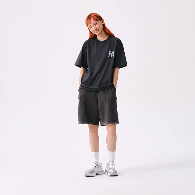 MLB Monotive Overfit T
