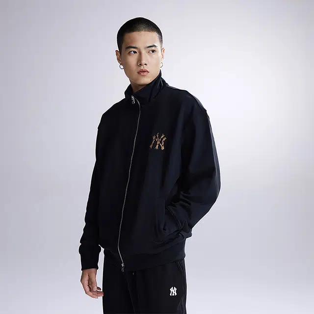 MLB FW23 LOGO