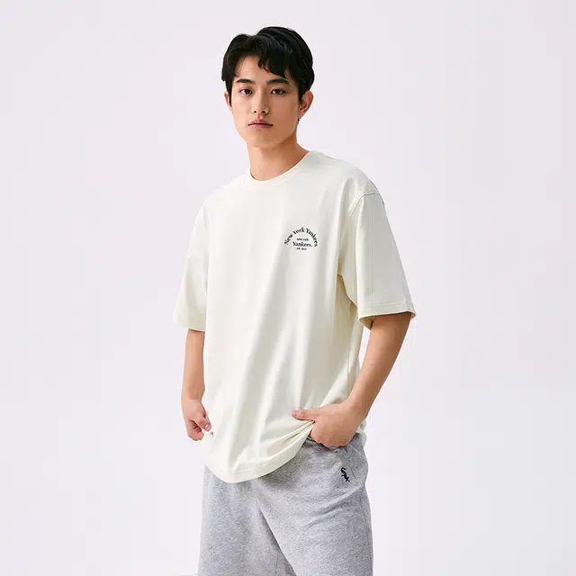 MLB T