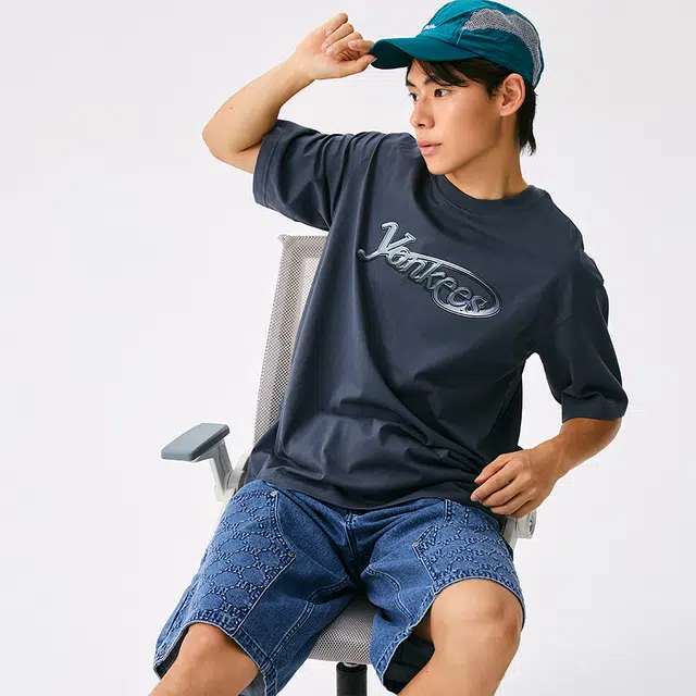 MLB T