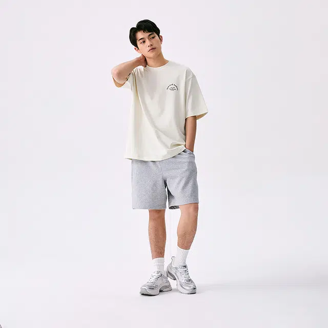 MLB T