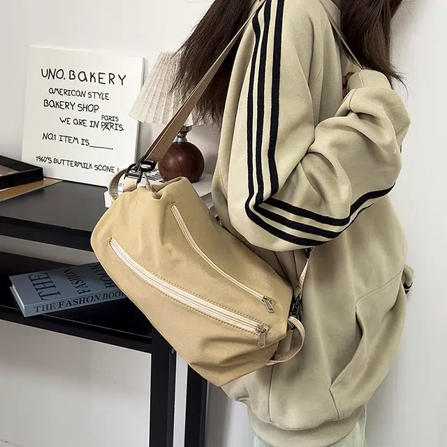 泰克森 时尚潮流白搭 尼龙 胸包 常规 男女同款情侣款 米白色/灰色/黑色/红色/桔色/卡其色