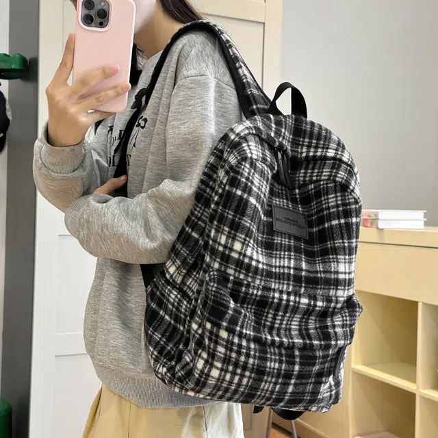 泰克森 大容量 时尚 潮流 呢子 双肩包 常规 男女同款情侣款 米白色/黑色/红色/卡其色