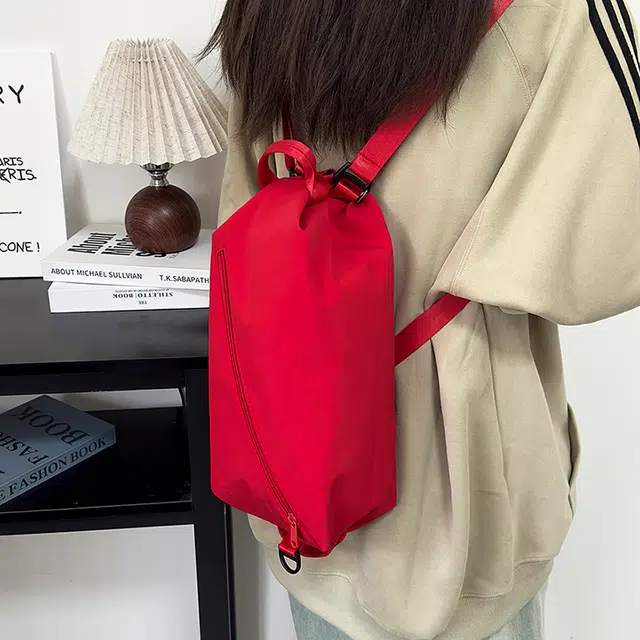 泰克森 时尚潮流白搭 尼龙 胸包 常规 男女同款情侣款 米白色/灰色/黑色/红色/桔色/卡其色