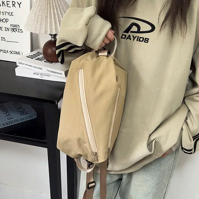 泰克森 时尚潮流白搭 尼龙 胸包 常规 男女同款情侣款 米白色/灰色/黑色/红色/桔色/卡其色