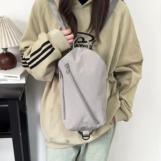 泰克森 时尚潮流白搭 尼龙 胸包 常规 男女同款情侣款 米白色/灰色/黑色/红色/桔色/卡其色