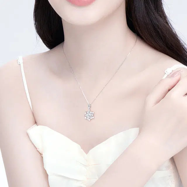 S925