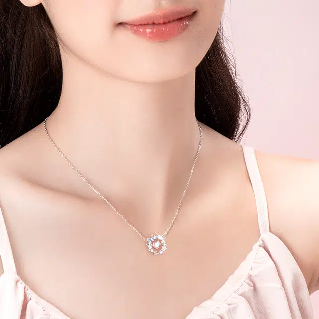 S925
