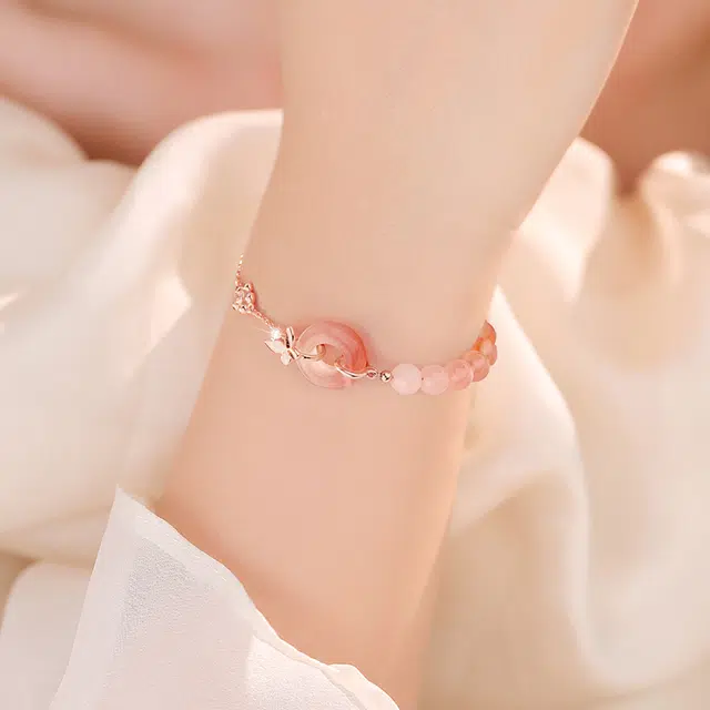 中国黄金 央创时尚 蝶恋平安扣  轻奢简约设计感 小众百搭 玛瑙 手链 女款 礼物礼盒 节日 女生
