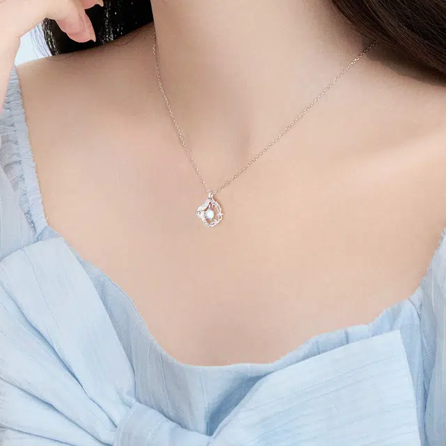 S925