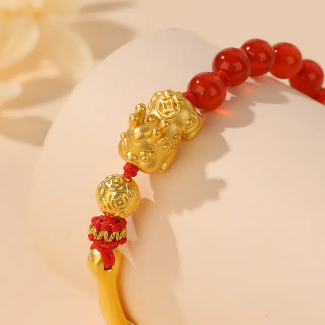 中国黄金 央创时尚 暴富貔貅 新中式 国潮 小众设计 玛瑙 玉石手串 女款 礼盒礼品