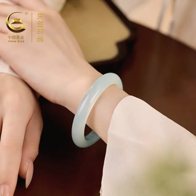 【高品质】中国黄金 央创时尚 天青色 新中式古风清冷感 气质百搭汉服旗袍复古夏天天然 玉髓 手镯 女款