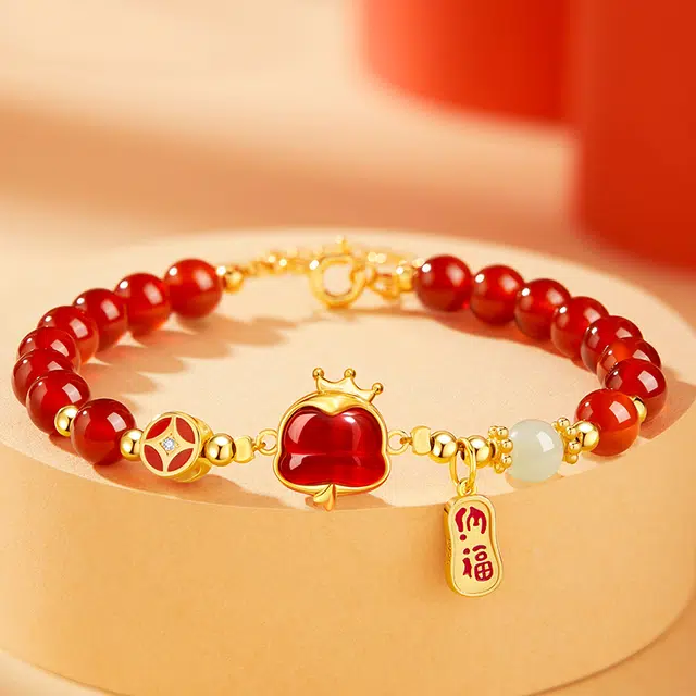 中国黄金 央创时尚 红运灵蛇 本命年 纳福牌 新中式国潮 小众设计感 简约百搭#好运 玛瑙 手链 女款