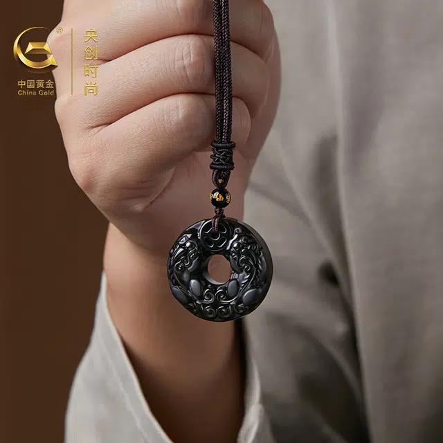 中国黄金 央创时尚 貔貅平安扣手编绳 国潮新中式 百搭简约 礼物 礼盒 玉髓 项链 男女同款情侣款