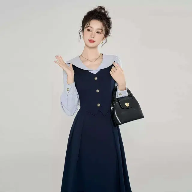 美丽衣橱 时尚简约舒适拼色假两件长袖连衣裙 女款 深藏青