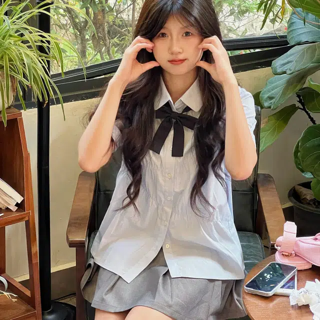 美丽衣橱 学院风设计感小众潮流宽松休闲高级感衬衣裙装套装 女款