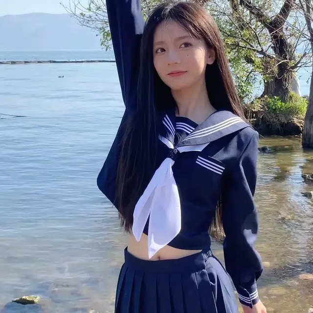 美丽衣橱 日系学院风海军领长袖衬衫纯色褶饰休闲短裙裙装套装 女款 藏蓝色