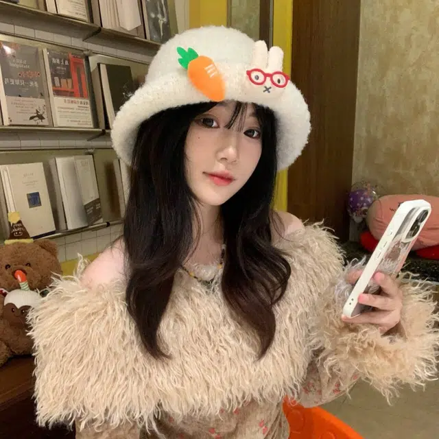 祎步康 卡通兔子胡萝卜毛绒保暖可爱盆百搭显脸小礼 涤纶 渔夫帽 女款