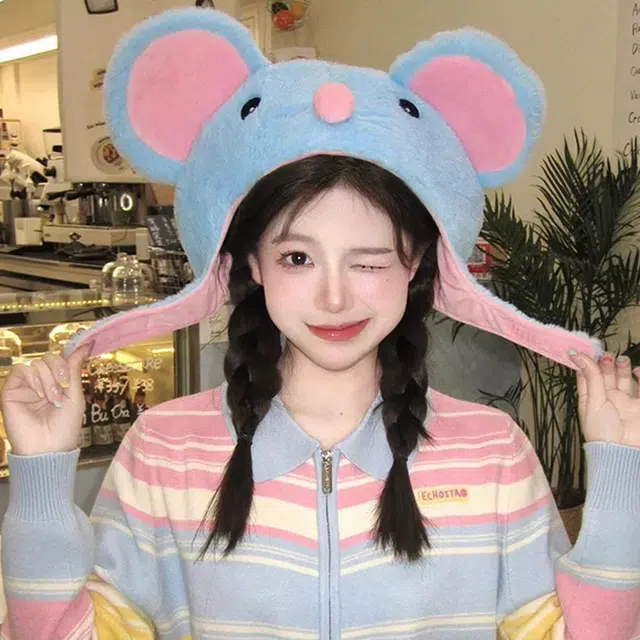 祎步康 卡通可爱小蓝鼠立耳玩偶帽子拍照毛绒超萌柔软显脸小 涤纶 绒线帽 女款