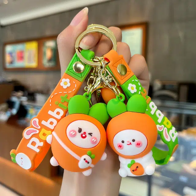 祎步康 创意卡通萝卜兔钥匙扣可爱潮流精致滴胶公仔钥匙链圈书包挂饰 软胶 挂件 男女同款情侣款