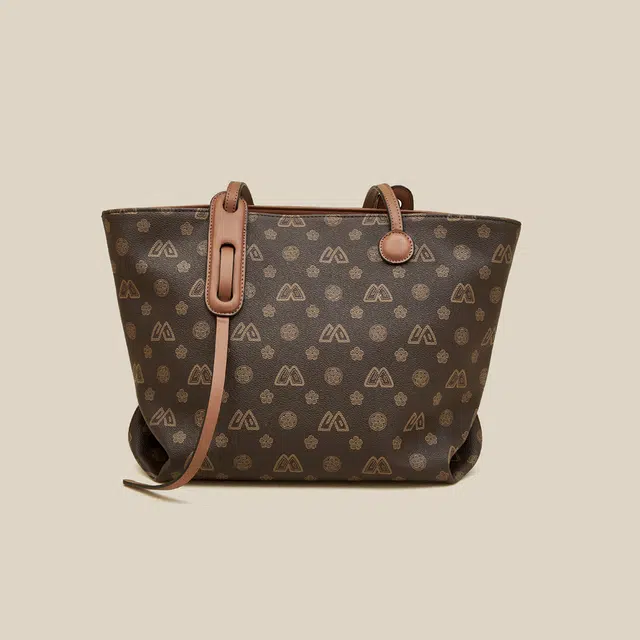 safiya Tote