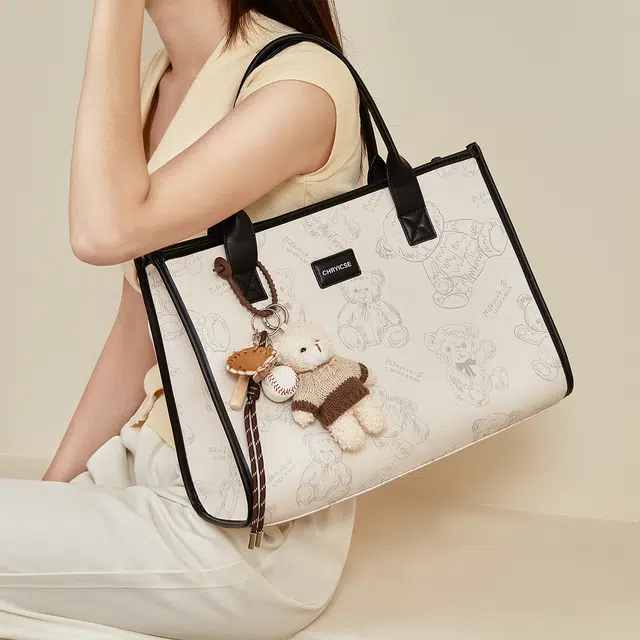 safiya ins Tote