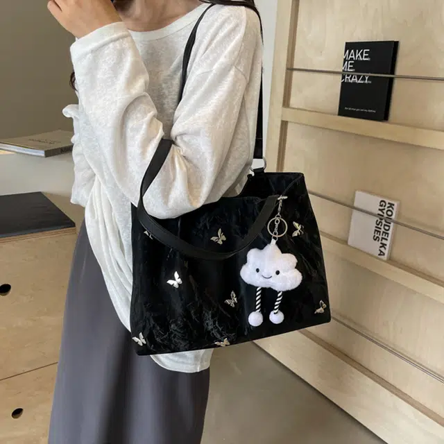 safiya Tote