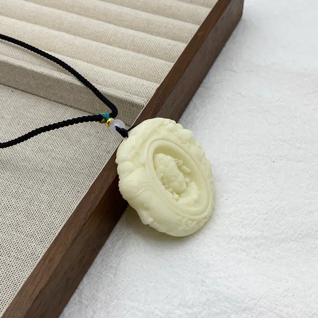 弘浪 新中式国潮精雕招财进宝前程似锦小众轻奢纳福转运百搭显白招桃花优雅#好运 象牙果 项链 男女同款情侣款