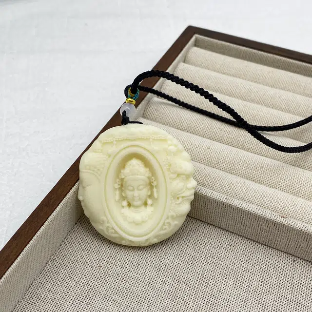 弘浪 新中式国潮精雕招财进宝前程似锦小众轻奢纳福转运百搭显白招桃花优雅#好运 象牙果 项链 男女同款情侣款