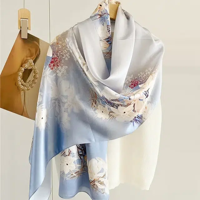 优幽兰 百搭时尚优雅小众设计感花卉真丝长款薄围巾女温柔气质高级感妈妈披肩女外搭 丝巾 女款