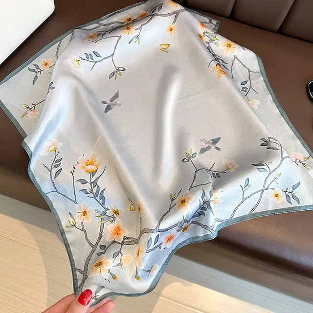 优幽兰 时尚百搭小众高级感温柔气质优雅真丝搭配衬衫小领巾韩版衬衣绑包薄款减龄穿搭 桑蚕丝 丝巾 女款