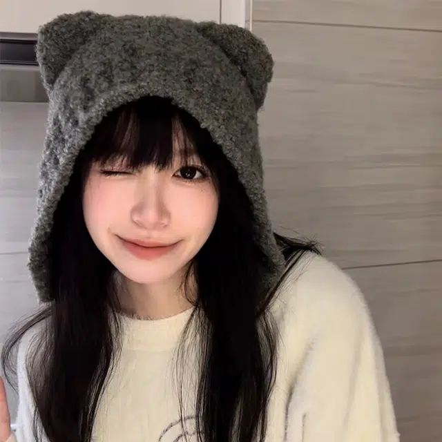 优幽兰 时尚包头帽东北加绒加厚毛绒帽百搭休闲毛线帽防风防寒保暖护耳小众 绒线帽 女款