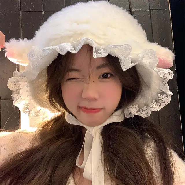 优幽兰 日系软萌可爱秋冬季时尚百搭加厚保暖蕾丝毛绒帽小众设计感甜美少女心防风防寒护耳帽显脸小 聚酯纤维 绒线帽 女款