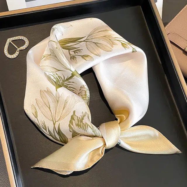 优幽兰 时尚百搭高级感轻奢风素雅花卉真丝小方巾优雅气质减龄薄款小领巾装饰护颈围巾 丝巾 女款