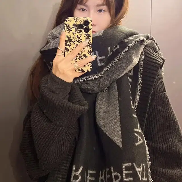 优幽兰 时尚百搭高级感字母小众设计感日系暗黑清冷风秋冬季加厚保暖学生韩系氛围感穿搭 绒线围巾 男女同款情侣款