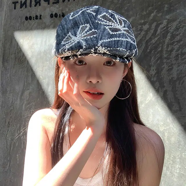 优幽兰 时尚潮流个性刺绣花朵前进帽子女百搭亮片牛仔鸭舌帽街头显脸小遮阳防晒蓓蕾 聚酯纤维 贝雷帽 女款