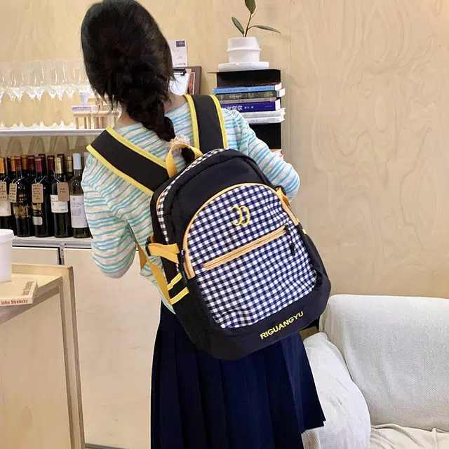 凡思曼 小众原创甜美小清新校园风格子多彩上课出游书包 尼龙 双肩包 女款 多色