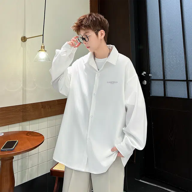 加菲猫家族 日系复古纯色小清新基础款干净字母印花背面彩色星空学生党无性别主义单排扣翻领落肩长袖垂感开衫衬衫 男女同款