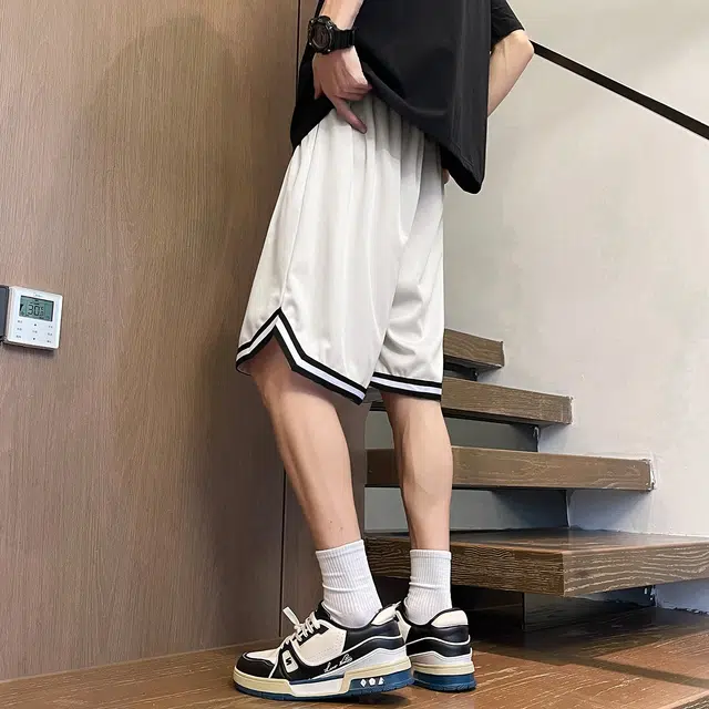 加菲猫家族 美式简约条纹撞色街头学生党日常出行篮球跑步健身运动百搭吸湿排汗透气宽松舒适直筒五分系带中腰休闲短裤 男女同款