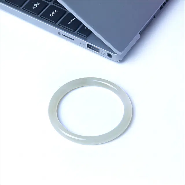 梵澜 精品级圆润净透叮当镯 清水绿气质玉镯 油润质感百搭手饰 轻奢纪念礼镯子 和田玉 手镯 女款 青白玉 礼盒
