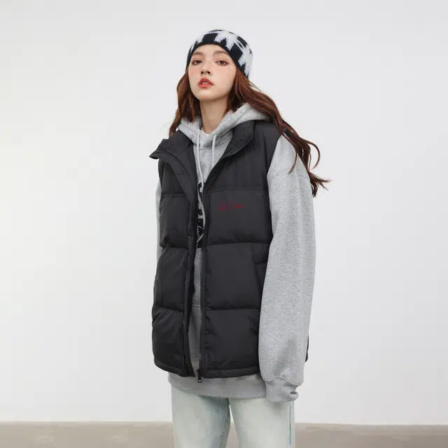 基础款仿刺绣手绘字母印花纯色宽松无袖面包服防寒保暖加厚羽绒马甲  男女同款