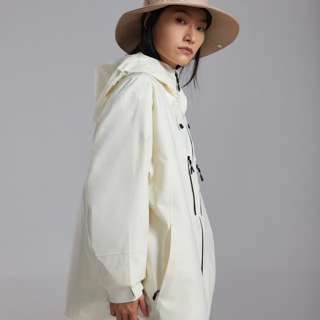 美特斯邦威  户外拼色连帽拉链  防水防风透气耐磨轻量防泼水吸湿排汗冲锋衣 男款