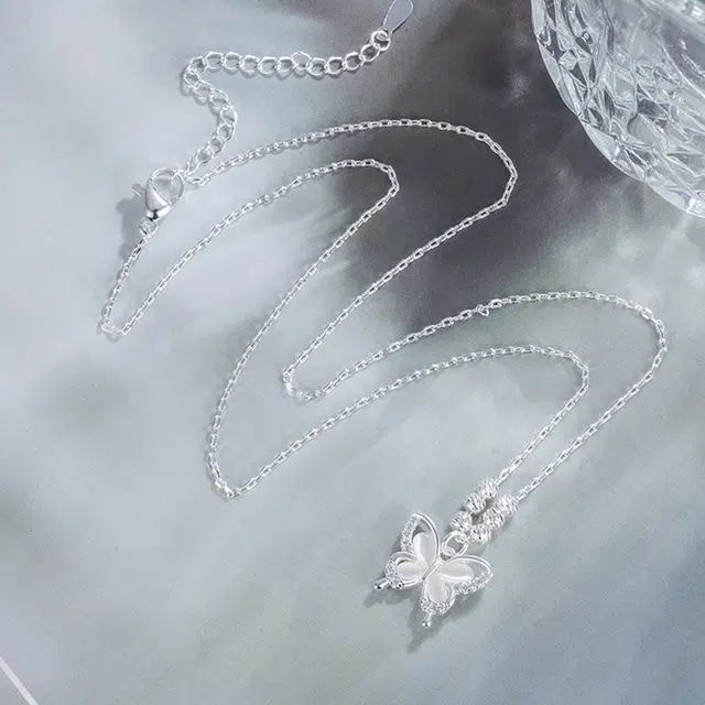 【买一赠一|精选高品质】 金师傅 幻影蝴蝶锁骨链  招财纳福梦幻森系 时尚气质甜美简约百搭 小众轻奢设计高级感#好运 玻璃猫眼 项链 女款