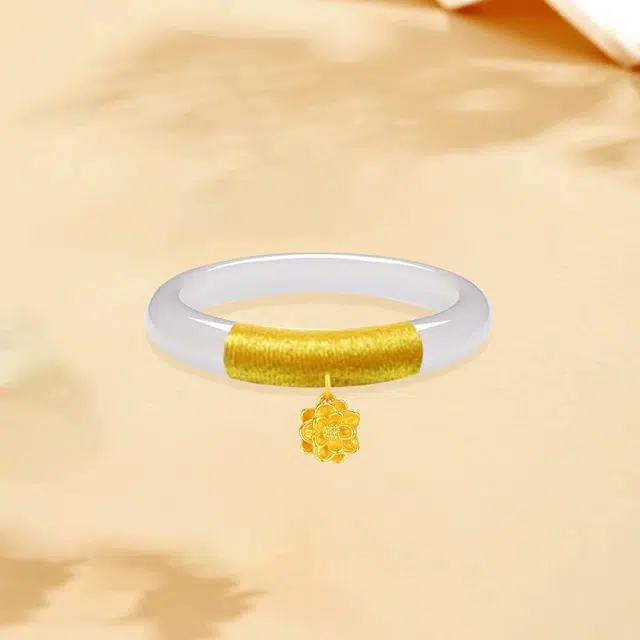 999