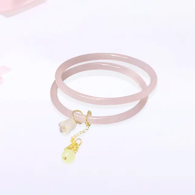 【甄选高品质】 金师傅 铃兰花开粉叮当流苏叠戴 一步一响新中式国潮气质简约百搭闺蜜小清新 小众轻奢设计高级#好运 琉璃 手镯 女款