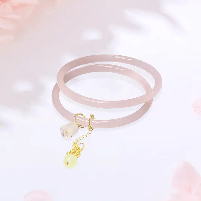 【甄选高品质】 金师傅 铃兰花开粉叮当流苏叠戴 一步一响新中式国潮气质简约百搭闺蜜小清新 小众轻奢设计高级#好运 琉璃 手镯 女款