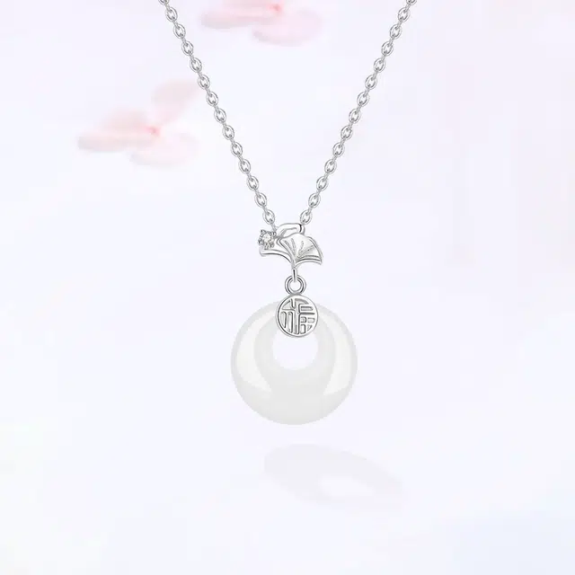 【S925银|精选高品质】 金师傅 三生有幸平安扣锁骨链 小杏运银杏新中式如意福牌 轻奢小众简约大牌百搭清冷感#好运 玉髓 项链 女款